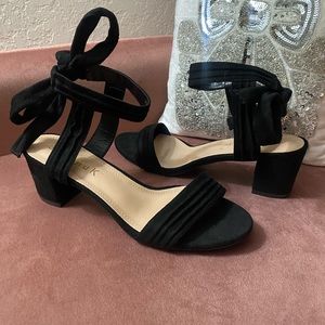 Black Bow Suede Heel Sandal